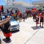 La gente despide al plantel en el aeropuerto de Sauce Viejo