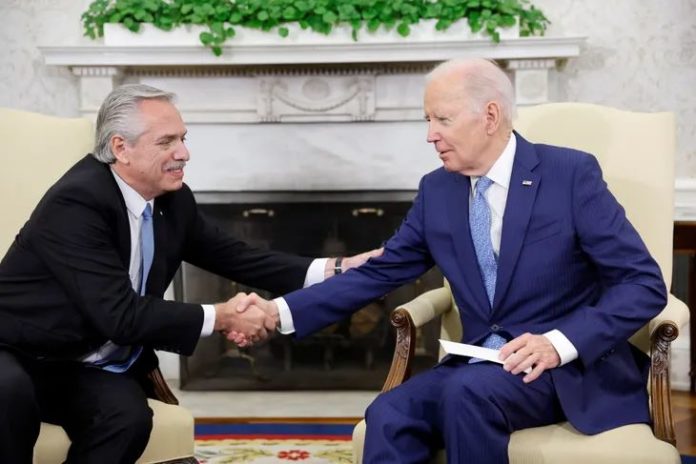 Alberto Fernández y Joe Biden en la Casa Blanca.