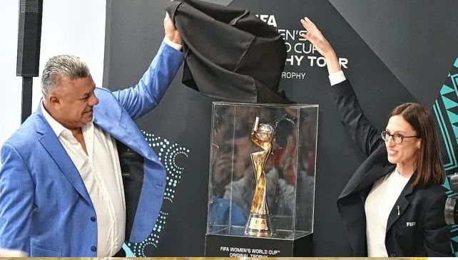 El trofeo del campeón del mundo en rama femenina se presentó en el predio de AFA.