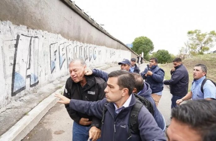 Fue durante la protesta de colectiveros por el crimen del chofer Daniel Barrientos.