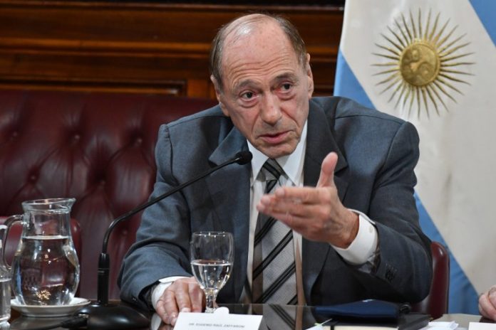 Eugenio Zaffaroni pidió indulto presidencial para Cristina Kirchner si resulta condenada.