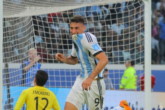 En Santiago del Estero, la Argentina venció 3-0 a Guatemala.