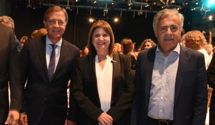 Cornejo y Suárez junto a Bullrich