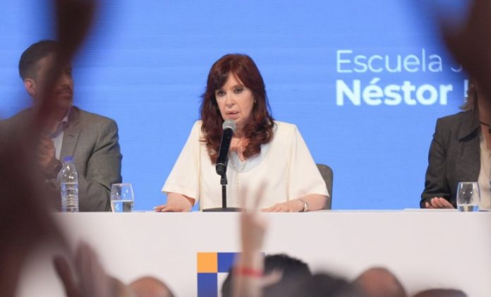 Cristina Kirchner cargó contra Macri y el FMI por haber realizado 