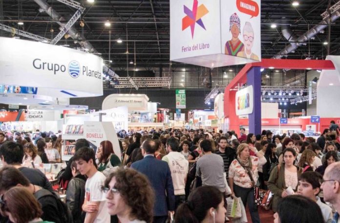 La 47° edición de la Feria del Libro fue de menos a más y estuvo cerca del récord de visitas de 2022.