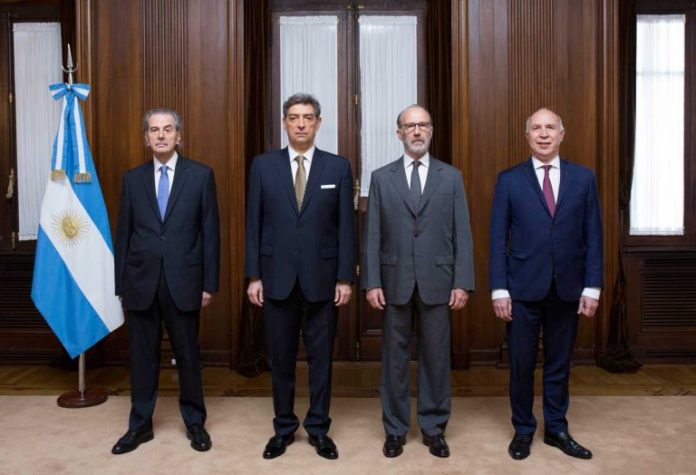 Los miembros de la Corte Suprema de Justicia.