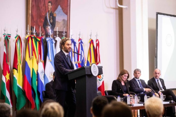 El canciller Santiago Cafiero