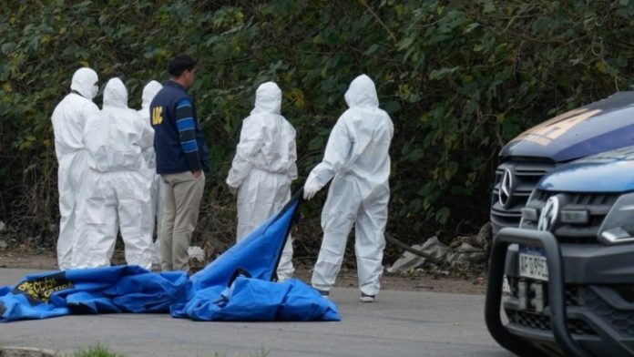 El cuerpo fue encontrado en la zona oeste de la ciudad.