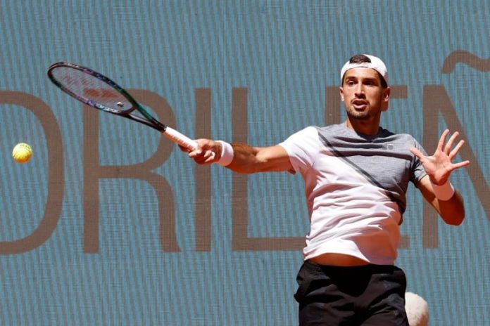 Tras la victoria, Pedro Cachín pasó a los octavos de final del Masters de Madrid.