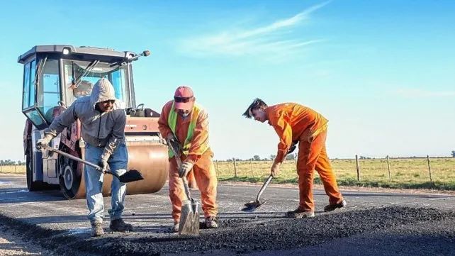 La obra en la ruta 70 se lleva a cabo por las empresas contratistas Obring SA, Laromet SA y Néstor Julio Guerechet SA.