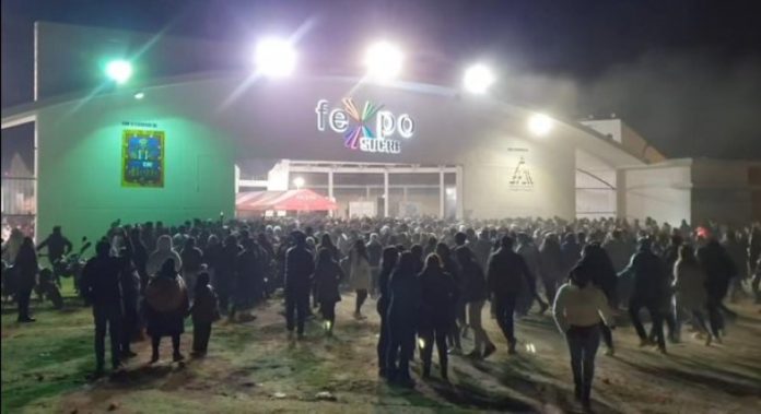 Bolivia: trágica estampida durante recital de los grupos argentinos Ke Personajes y 18 Kilates.