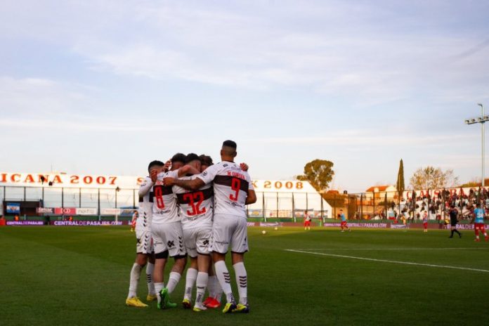 Platense venció a Arsenal como visitante.