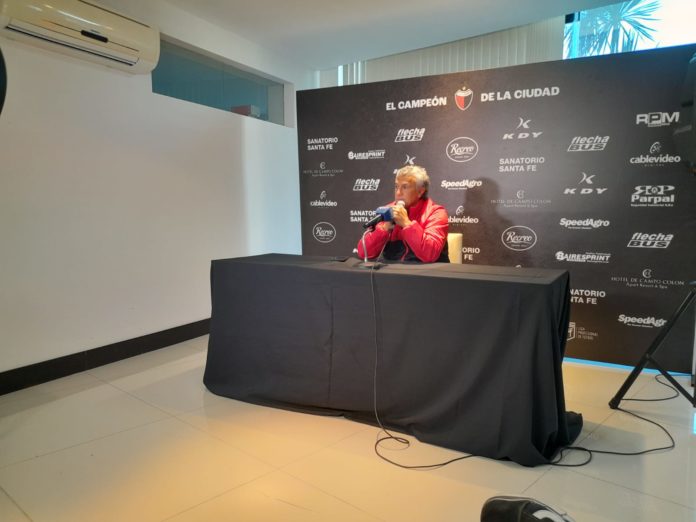 Pipo Gorosito conferencia de presa pre partido contra estudiantes