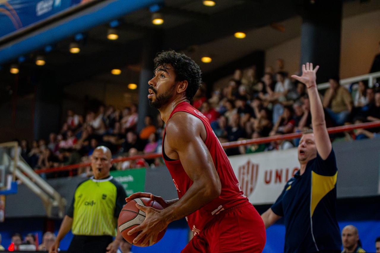 Imagen de WhatsApp 2025-10-31 a las 23.09.33_29de3b24