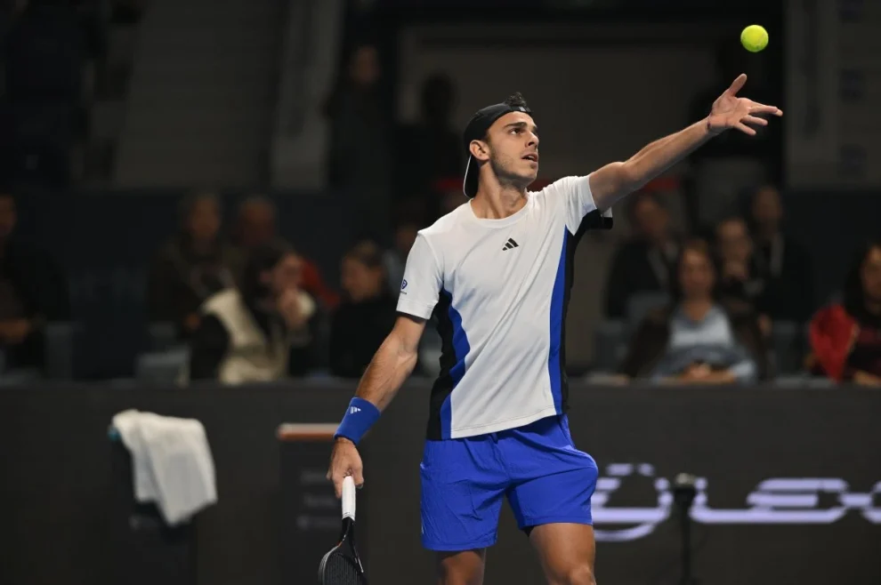 cerundolo-kecmanovic-atp-paris-2025-990x658