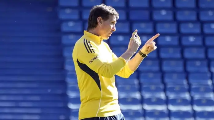 claudio-ubeda-en-el-entrenamiento-de-boca_862x485