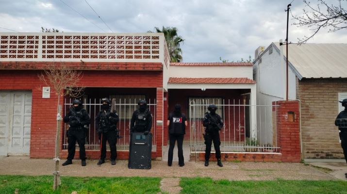 gigolo-detenido-2025