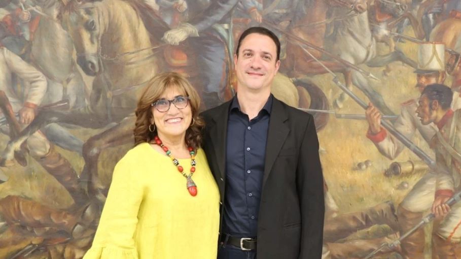 unl-decana-laura-gutierres