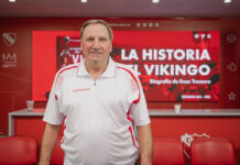 VIDEO | La emoción de Enzo Trossero al recibir una camiseta suya e histórica del 84