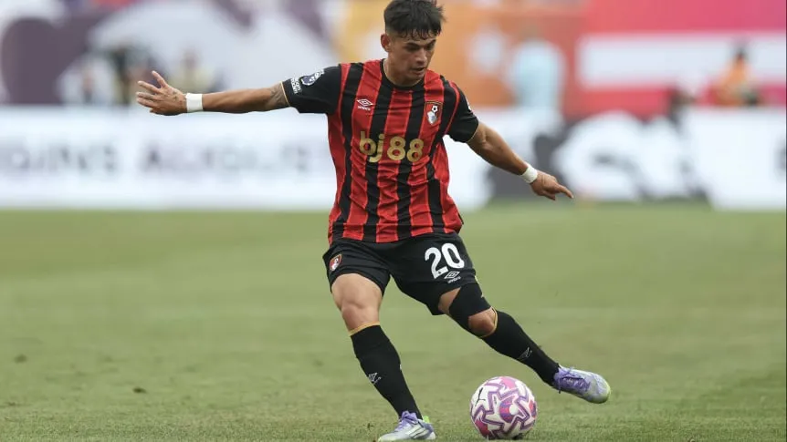 julio-soler-tuvo-muy-pocos-minutos-en-el-bournemouth_862x485