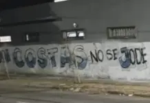 «Con Costas no se jode»: El ultimátum de la tribuna de Racing para quienes exigen su renuncia