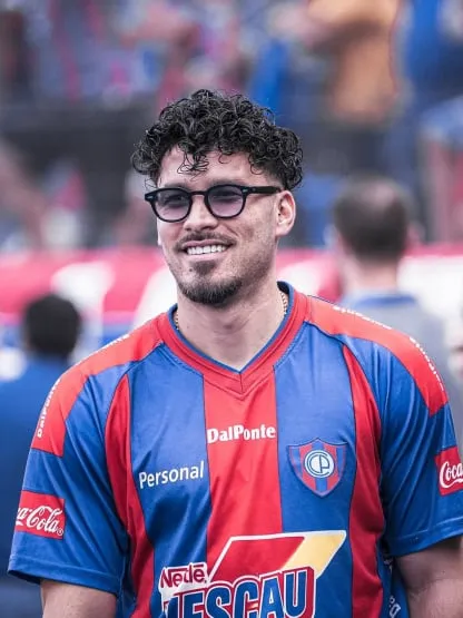 bruno-valdez_416x555