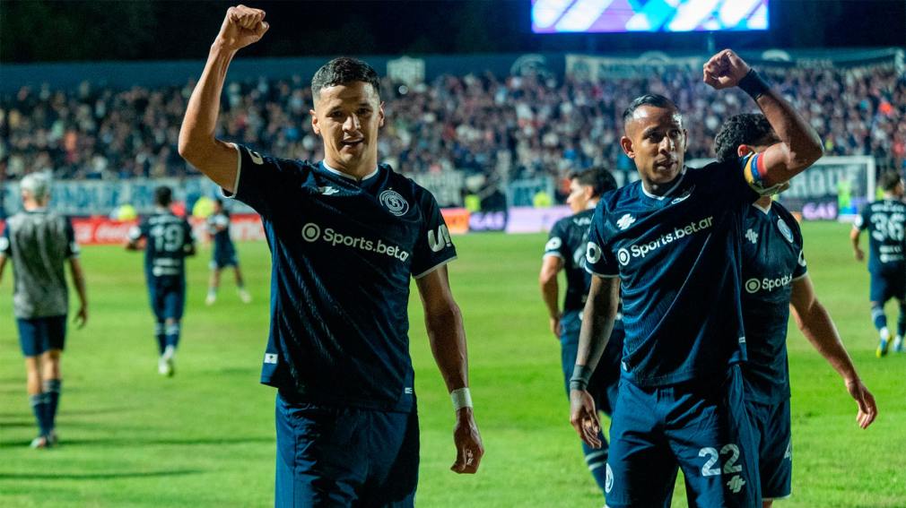 1010x567_independiente-rivadavia-festejo-546532-000402