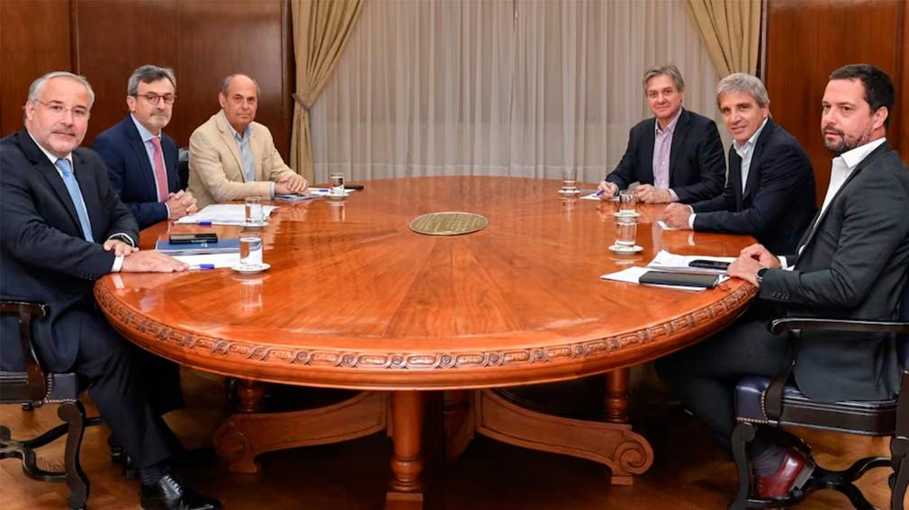1010x567_luis-caputo-cupula-uia-552787-103746