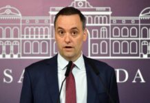El contratista de Adorni declaró que recibió 245 mil dólares en efectivo