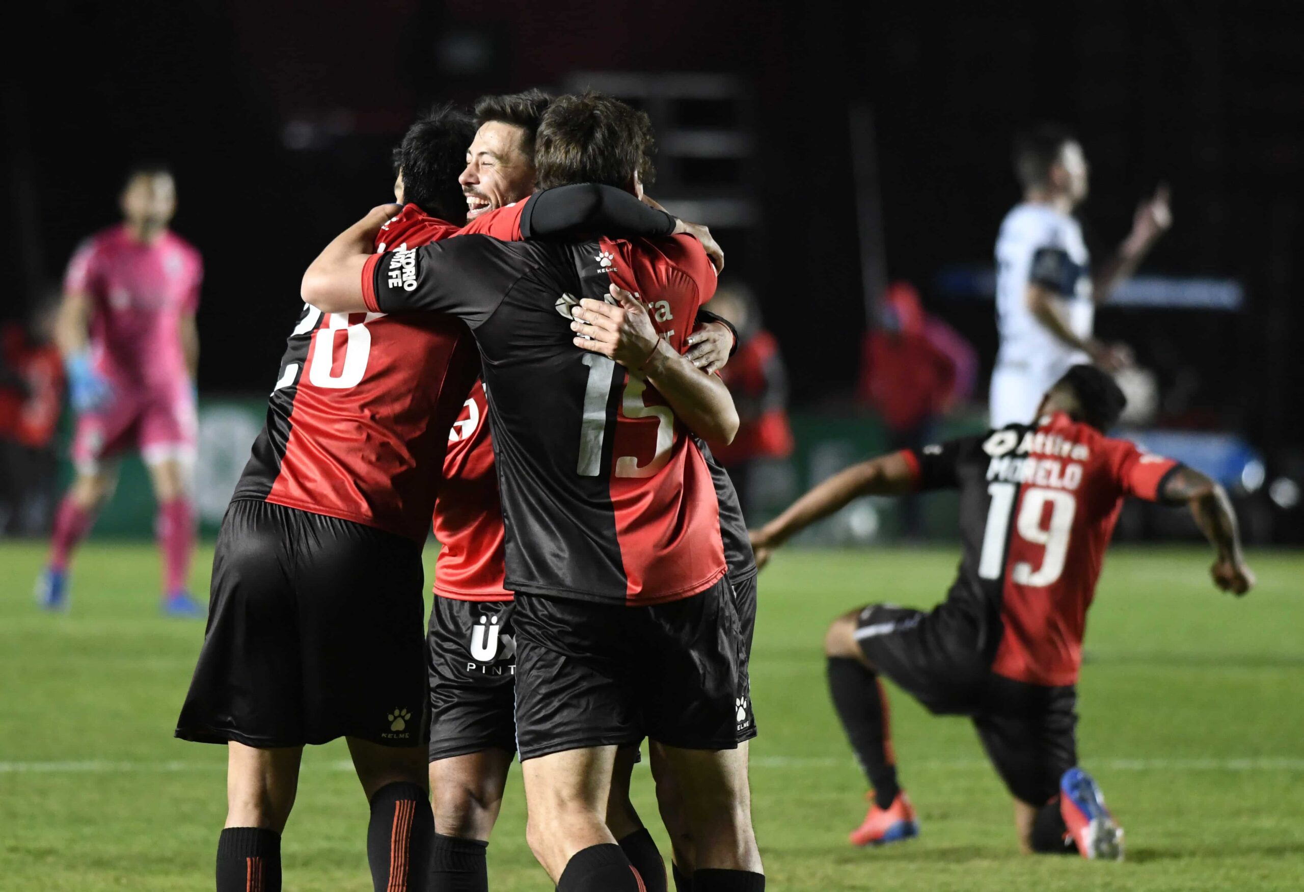 colon-festejo-de-gol