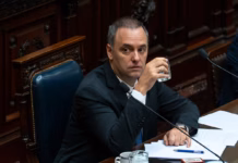 Adorni descartó su renuncia y apuntó contra las acusaciones: «Es una carnicería mediática»