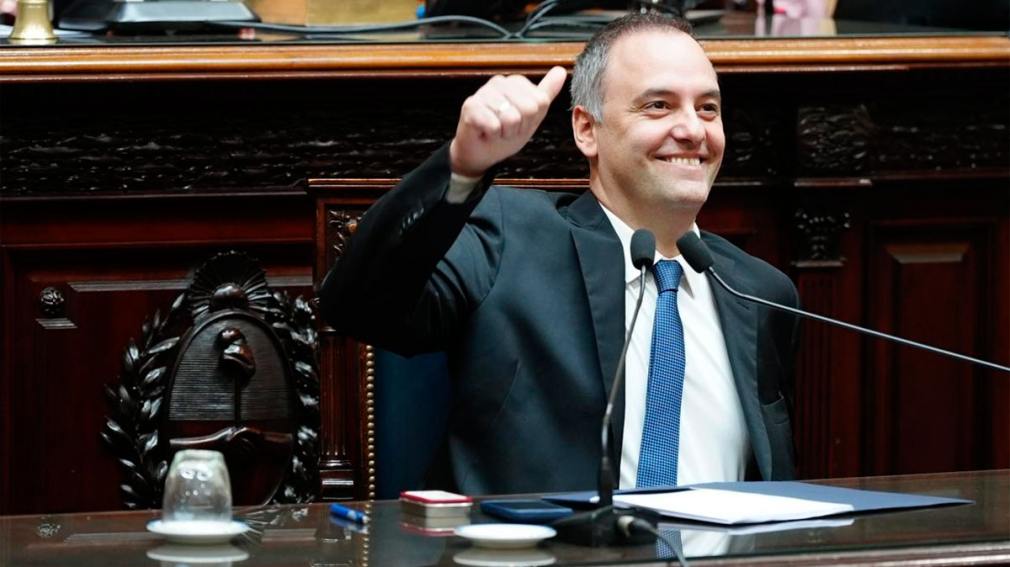 1010x567_adorni-diputados-550575-114416