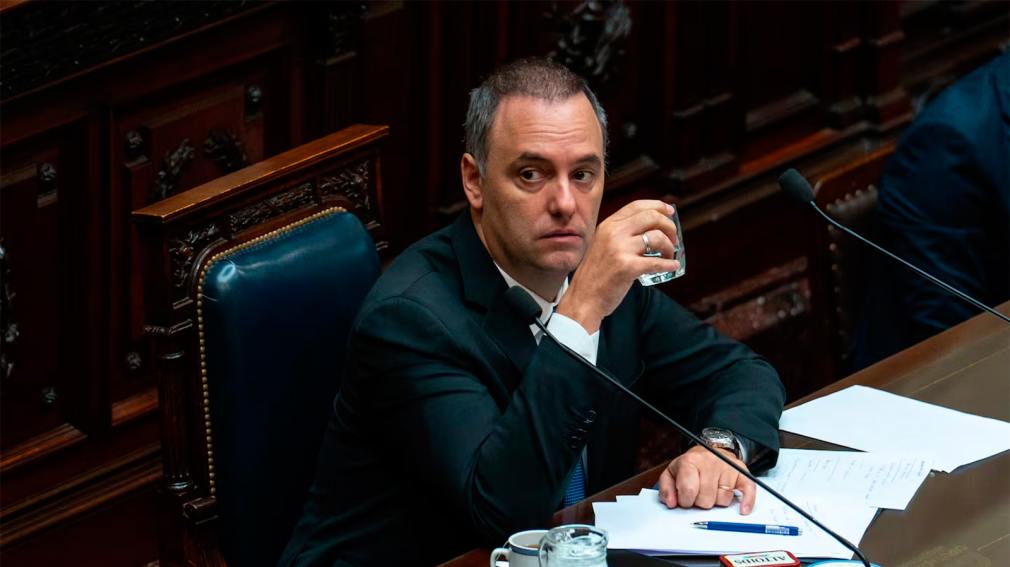 1010x567_manuel-adorni-550856-103358