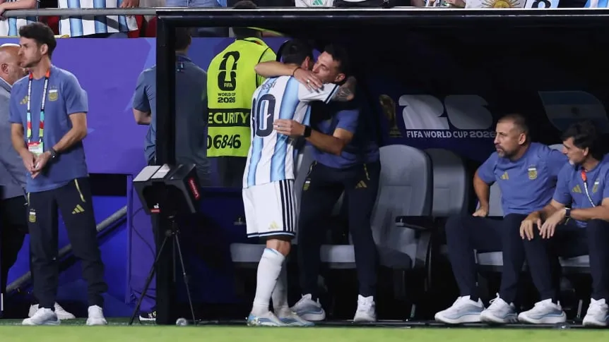 abrazo-messi-scaloni_862x485