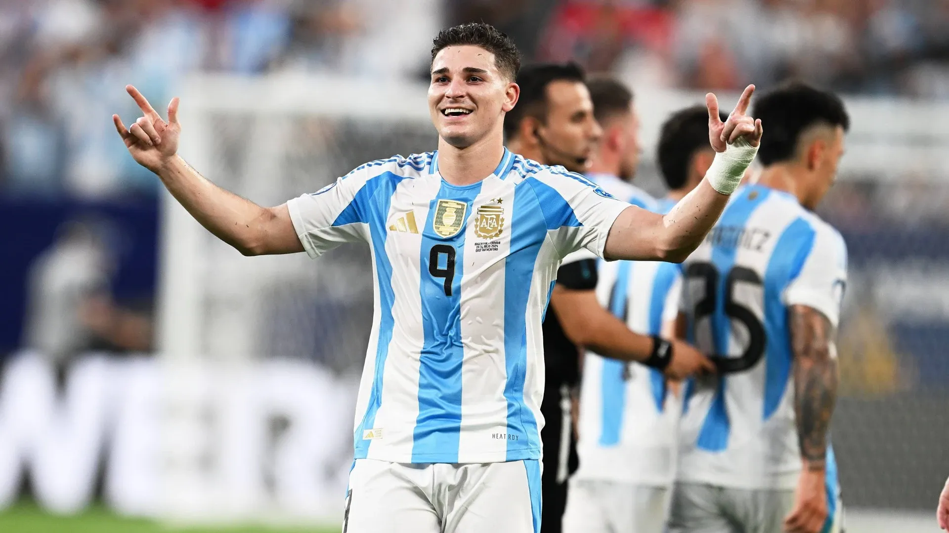 alvarez-copa-america-10-2