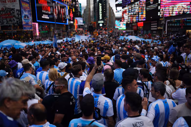 copa-america-2024-banderazo-en-times-WNYTTTZRPVEN7LXAEFSSMWZPFE