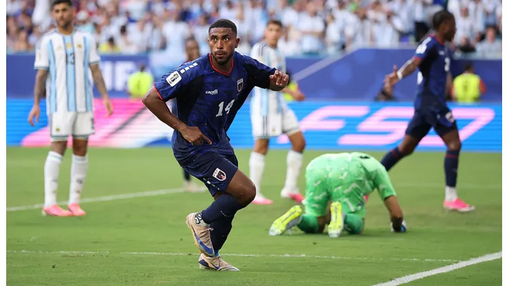Deroy-Duarte-autor-del-gol-de-Cabo-Verde-ante-Argentina-en-el-Mundial-2026-740x416