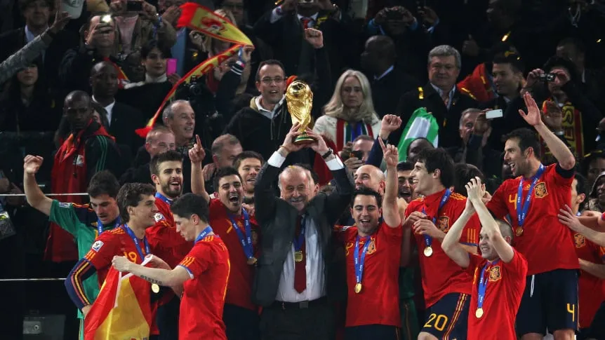 del-bosque-espana-campeon-mundial-2010_862x485