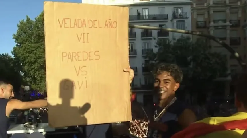 espana-se-rie-de-paredes-y-propone-una-velada-de-boxeo-con-gavj_862x485