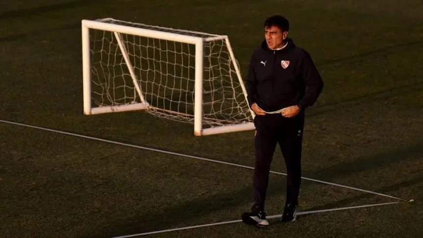 gustavo-quinteros-entenamiento-independiente_862x485