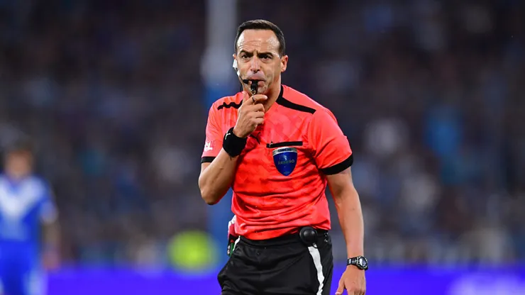 Esteban-Ostojich-arbitro-uruguayo-de-Conmebol-740x416