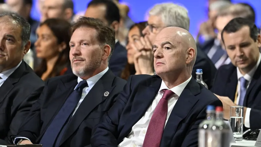 alejandro-dominguez-y-gianni-infantino_862x485