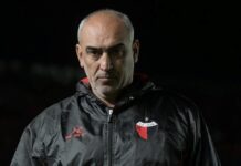 Colón llegó a un acuerdo con Ezequiel Medrán por su salida y podrá inscribir el contrato de Iván Delfino