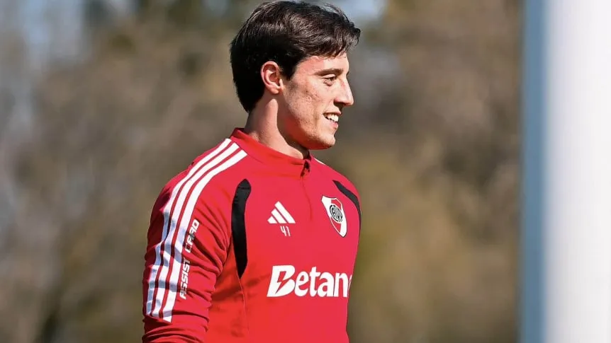 santiago-beltran-en-el-entrenamiento-de-river_862x485