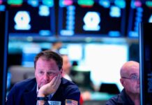 El riesgo país volvió a subir y las acciones argentinas cayeron hasta 4,5%