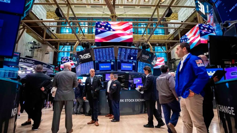 1010x567_wall-street-507781-082152