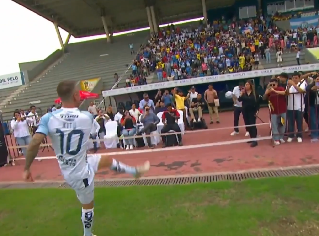 Captura de pantalla 2026-10-12 115058