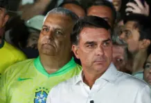 Desde Brasil aseguran que Flávio Bolsonaro se fue a Estados Unidos