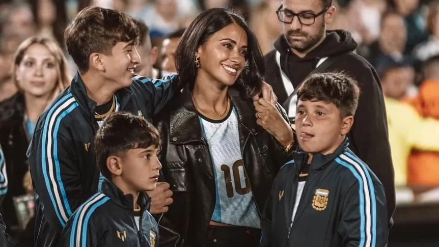 algunas-de-las-fotos-que-subio-antonella-roccuzzo-en-su-instagram_862x485
